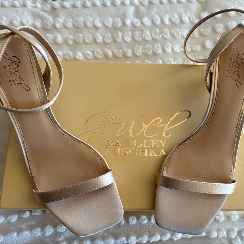 Jewel Badgley Mischka Metallic Rose Gold Ankle-Strap Sandals